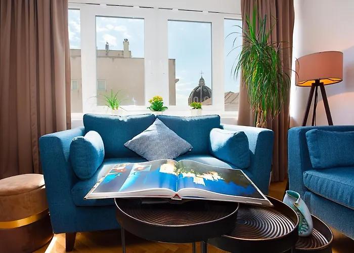 Deluxe Center Blue * Split