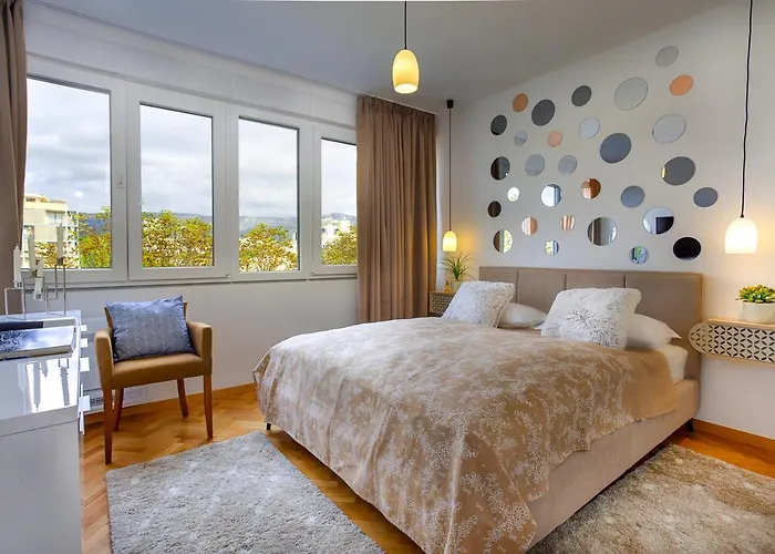 Deluxe Center Blue * Split