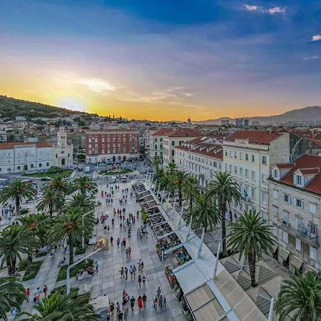 Deluxe Center Blue Apartman *